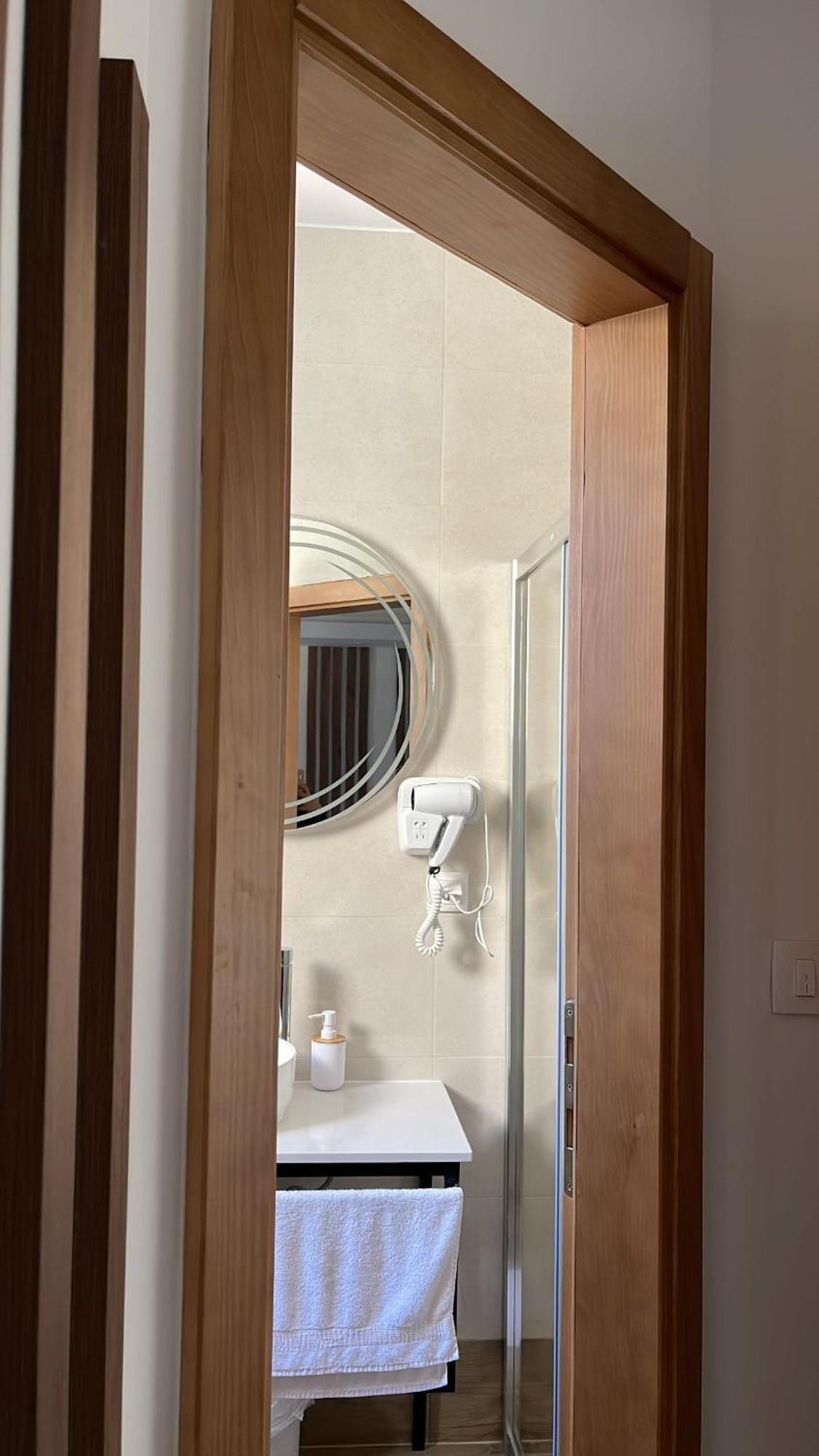Apartments And Rooms Smile モスタル エクステリア 写真